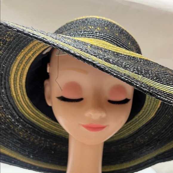 NWT Wynn Las Vegas Resort Elegant Black and Gold Wide Brim Hat main image 5